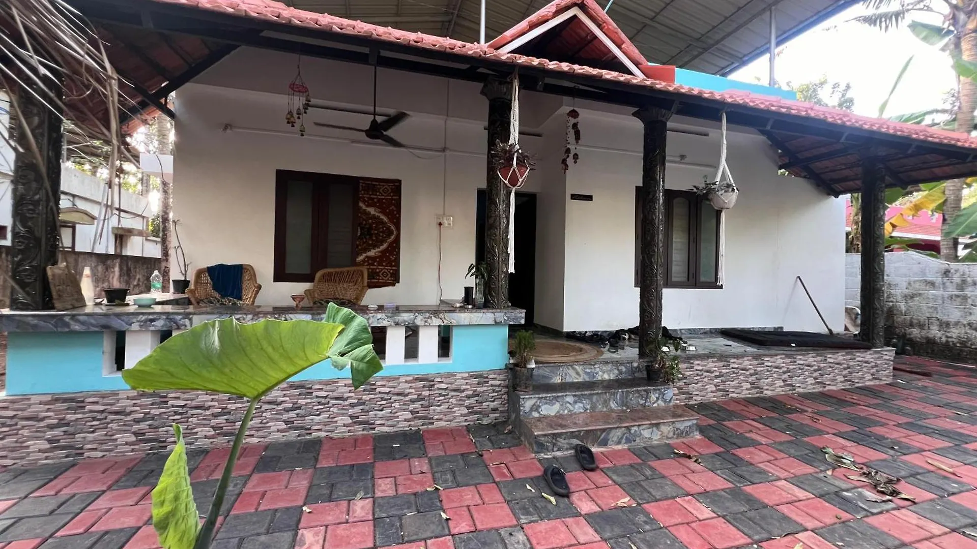 Loco Surf House Hotel Varkala